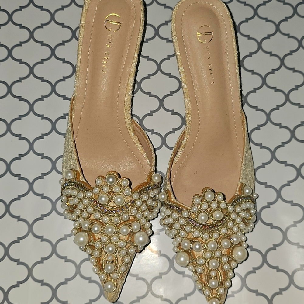 Vita Grace Valentina Pearl Embellished Kitten Heel